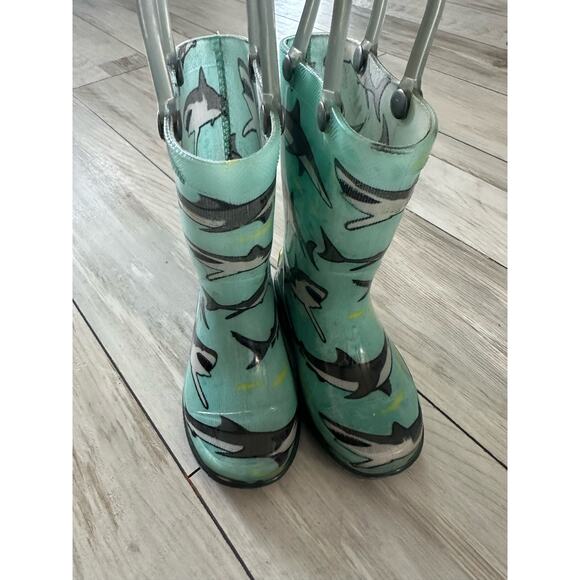 Western Chief Rain Boots Toddler 5 Tropic Teal Sharks Light Up Outdoors - Picture 3 of 8